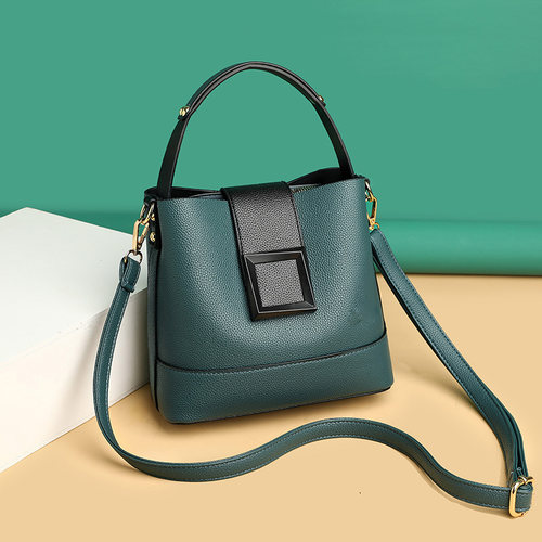 水桶包女2025秋冬新款潮时尚高级感小众设计小个子通勤单肩斜挎包 - 图0