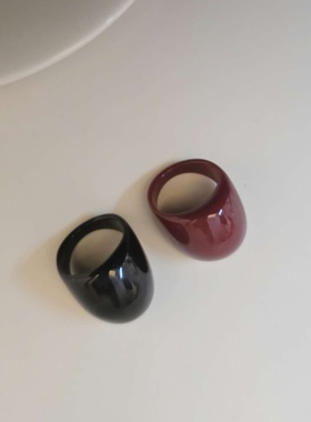 【博主同款】tver Acc韩国进口树脂黑色戒指 暗红指环扳指