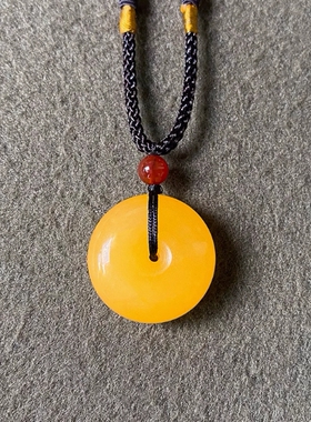 云南黄龙玉鸡油黄平安扣吊坠