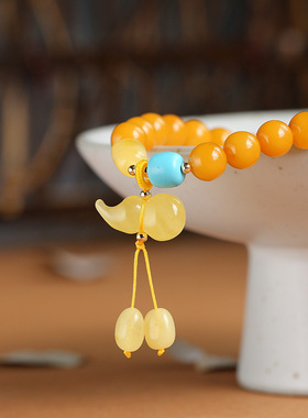 天然琥珀鸡油黄无烤色手链