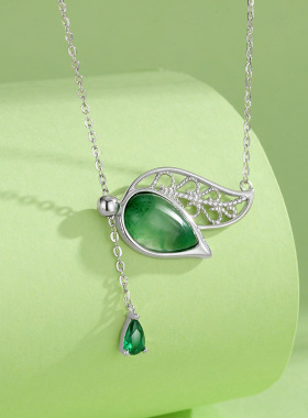 金枝玉叶翡翠色天然项链