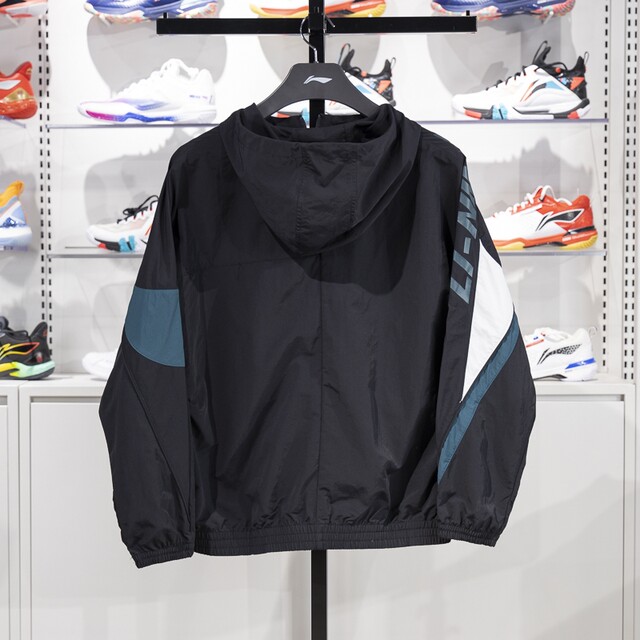 ເສື້ອກັນລົມກິລາ Li Ning ແມ່ນ windproof ແລະສະດວກສະບາຍ