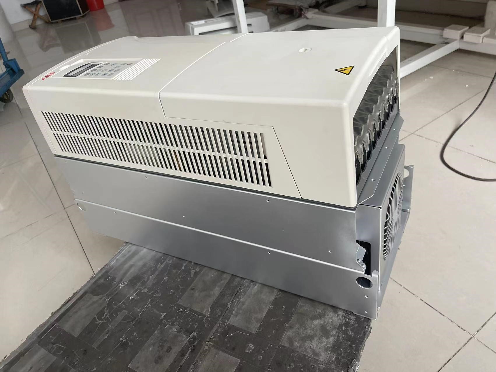 ABB变频器90KW ACS800-01-0100-3+P9 - 图1