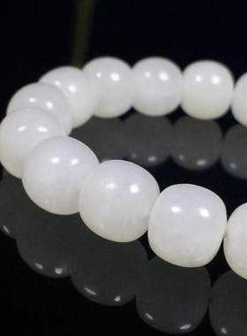 天然桶珠带证书和田玉手串