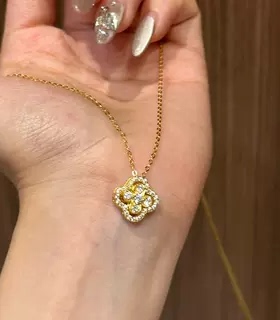 轻奢四叶草沙金点钻锁骨链女款