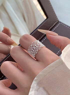 蕾丝花边戒指女甜美精致镂空花纹开口指环ins风小众设计感食指戒