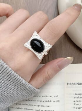 夸张黑色椭圆戒指女几何不规则四边形小蛮腰轻奢开口指环食指戒潮