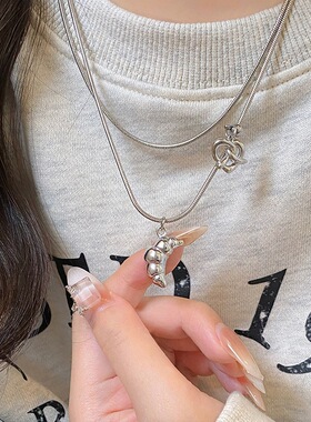 网红牛角包碱水结百搭项链女简约时尚气质优雅创意锁骨链ins颈链