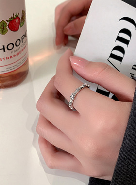 复古鸢尾戒指女做旧十字架浮雕花纹精致S925镀银开口指环ins食指