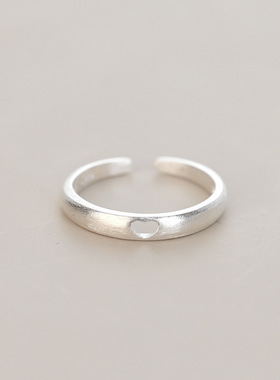 甜美镂空爱心戒指女精致磨砂雾面拉丝开口指环ins风叠戴食指戒潮