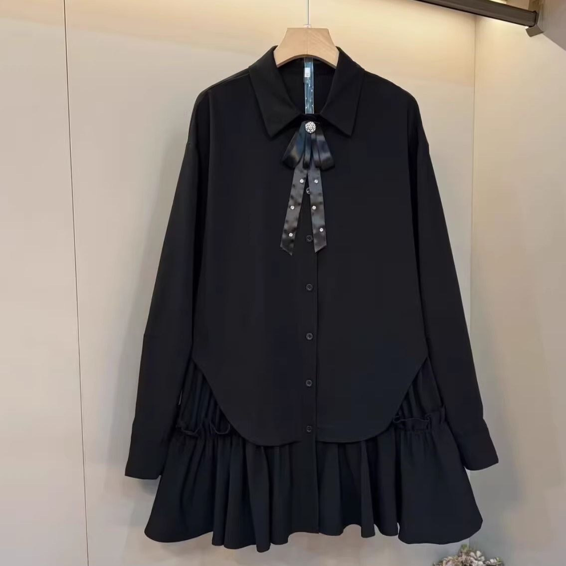 2025春季新款大码女装蝴蝶结领结装饰设计感韩系荷叶边显瘦衬衫裙 - 图3