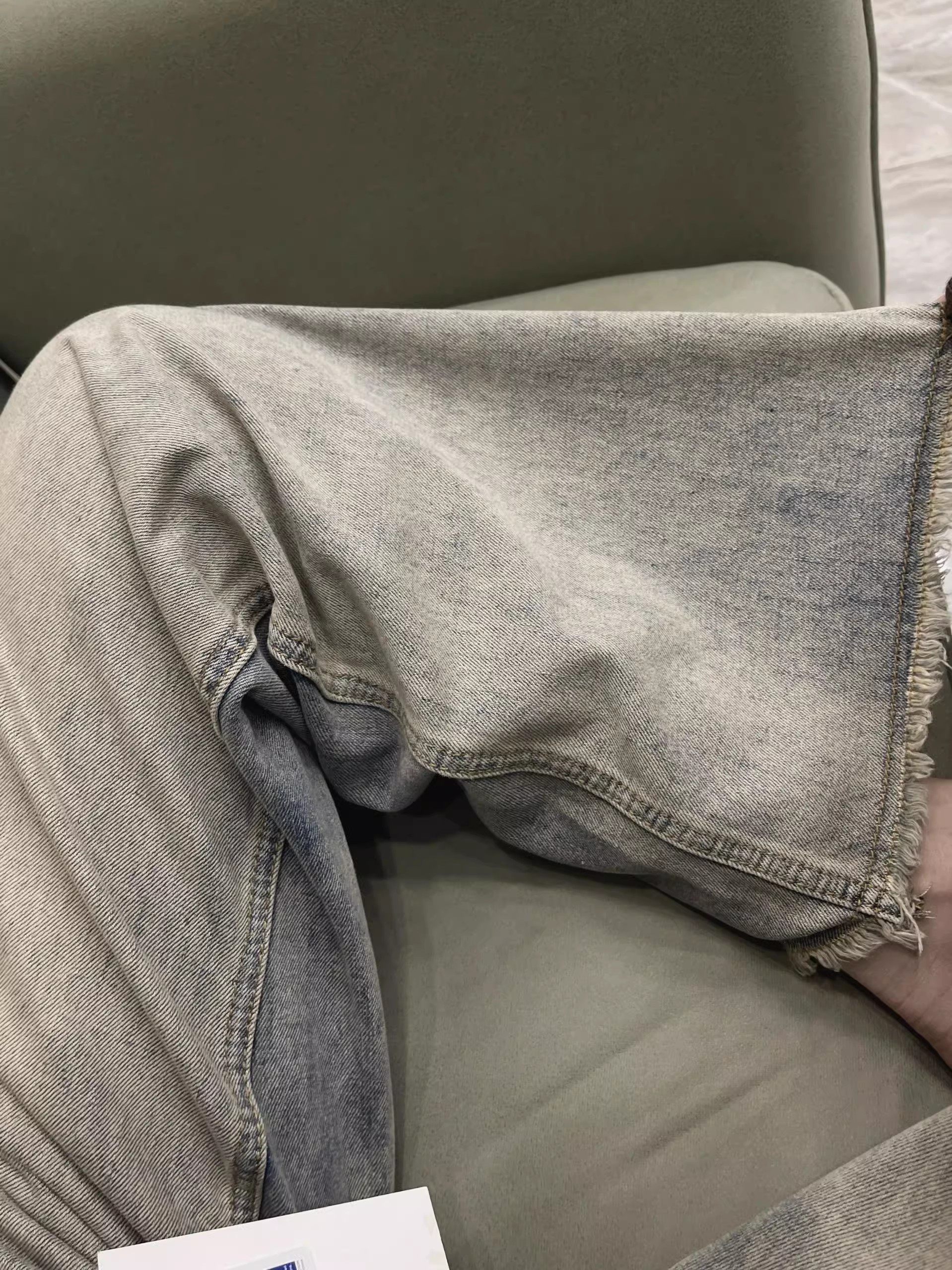 复古怀旧宽松直筒牛仔裤女春季新款高腰显瘦垂感拖地毛边阔腿裤子 - 图2