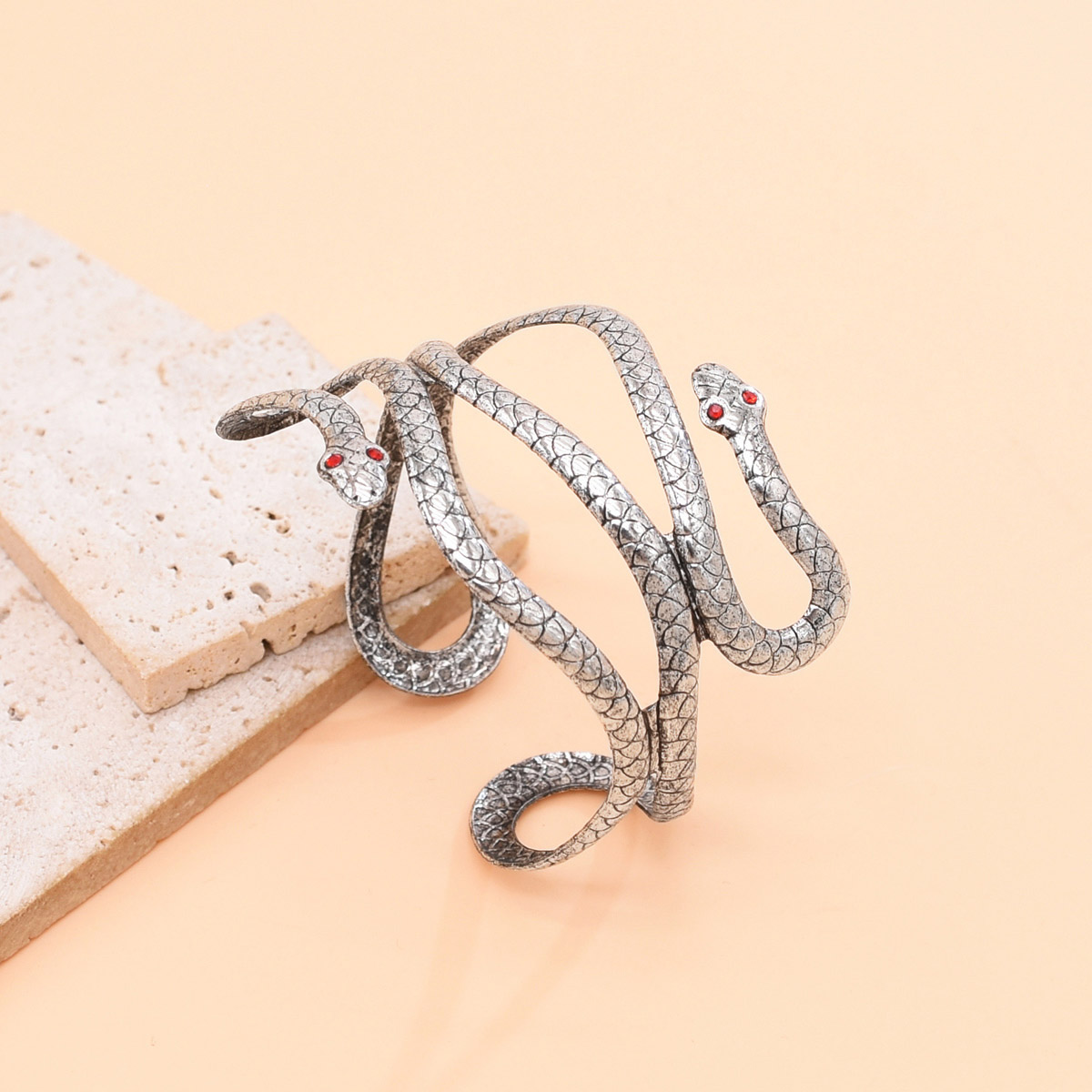 扭曲缠绕小蛇开口复古做旧手镯银色小众设计感手饰批发古风配饰 - 图1