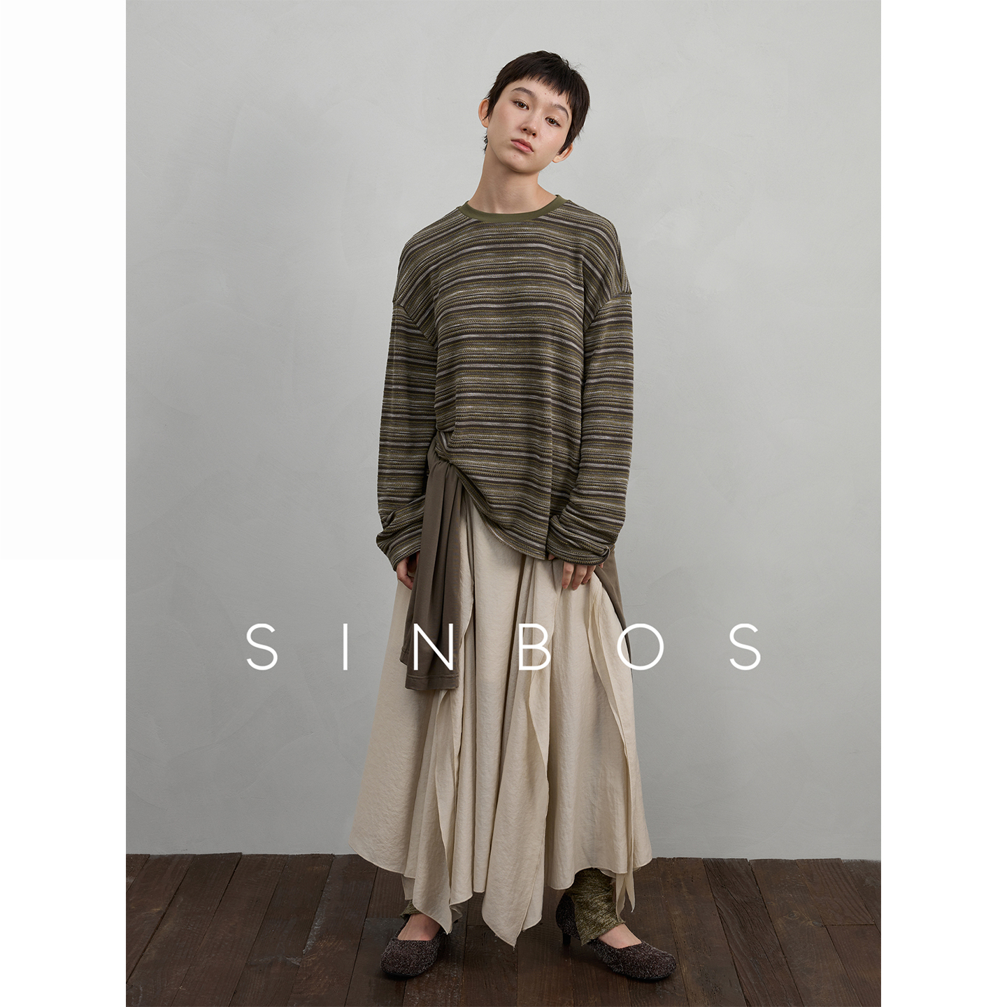 【汤曼妮粉丝专享】SINBOS鸢尾舞曲 不规则肌理摆立体感飘逸长裙 - 图1