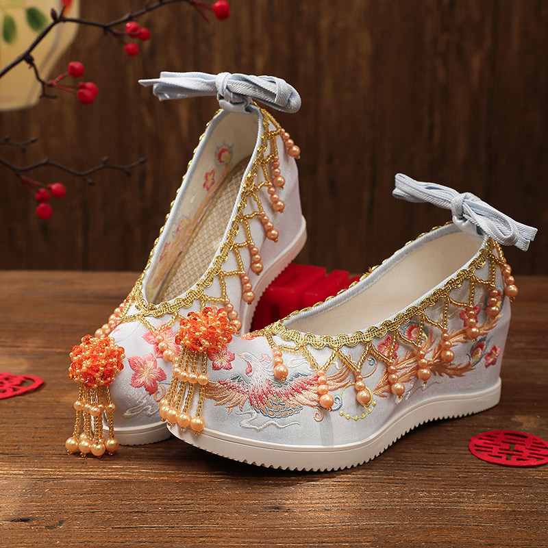 秀禾服婚鞋女中式金色搭配汉服鞋子成人内增高古风绣花鞋古装布鞋,淘宝优惠券,粉丝福利购,淘宝优惠卷