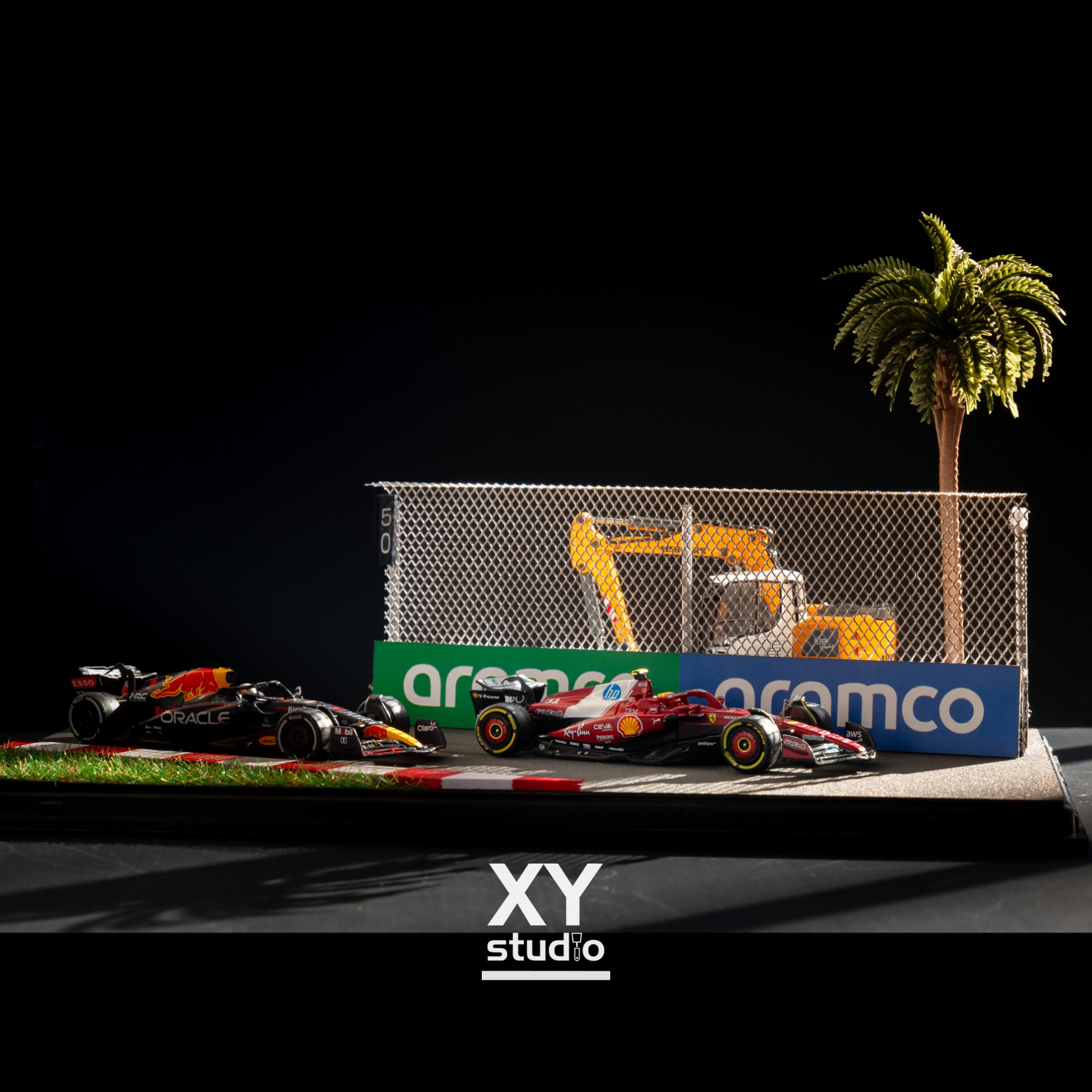 1/64 《F1 房车赛车场》场景 周冠宇 勒芒维斯塔潘 1/43白牛 礼物 - 图1