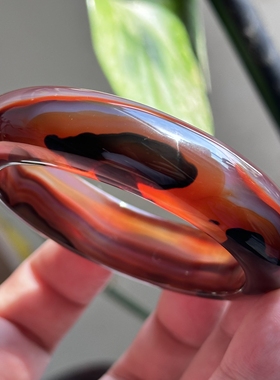 巴西老花料水墨牛血红象形双月牙泉景观红云风景加厚玛瑙手镯58口