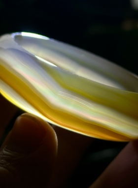 天然高冰满圈七彩极光彩虹光虹膜玛瑙手镯53口径宽版