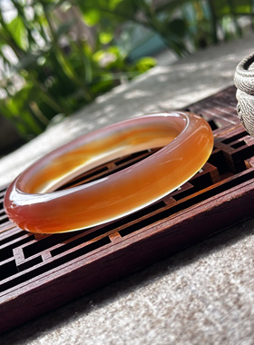天然红玛瑙俏色中宽泥鳅背满圈糖心红玛瑙天然纹理巴玉红手镯60
