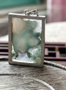 天然马料海洋玉髓高冰绿樱花玛瑙雪白俏色梅花景镶嵌方牌吊坠挂件