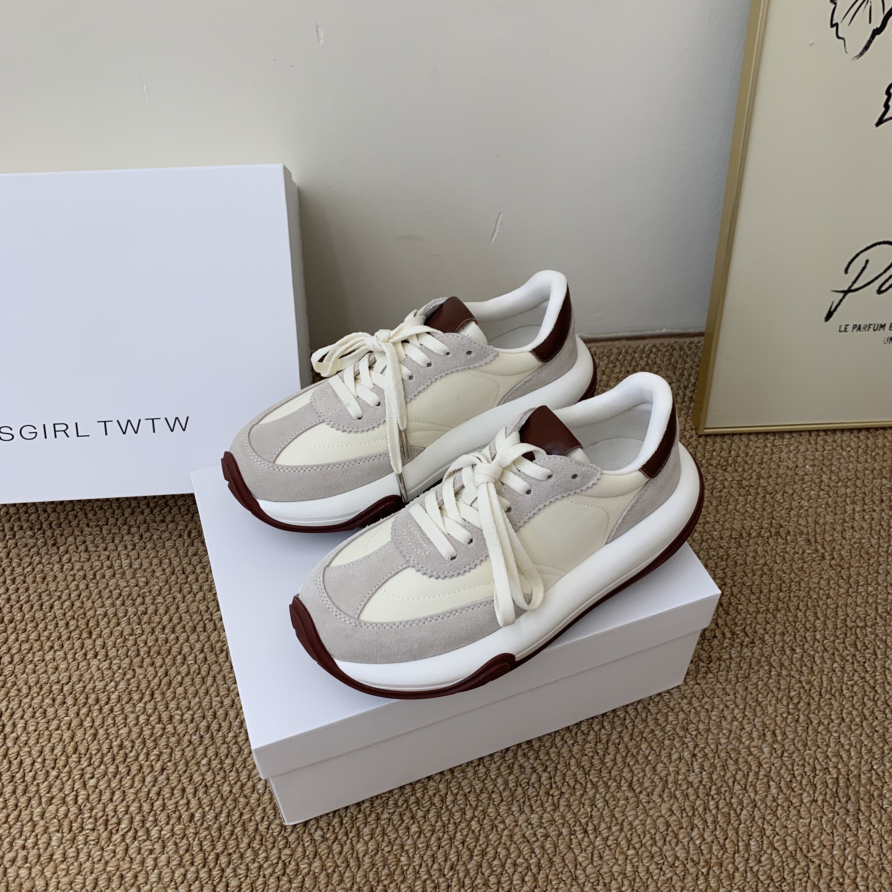 SGIRL TWTW时髦感轮胎底老爹鞋女2026春季新款撞色圆头系带运动鞋,淘宝优惠券,粉丝福利购,淘宝优惠卷