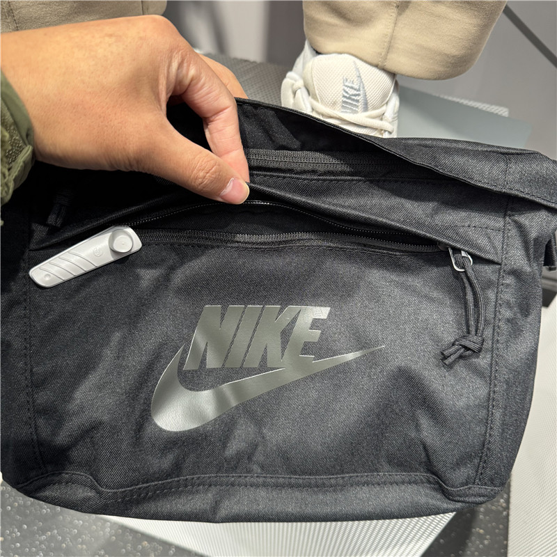 正品耐克 黑灰NIKE运动腰包大斜挎包男女包单肩包胸包 BA5751-010,淘宝优惠券,粉丝福利购,淘宝优惠卷