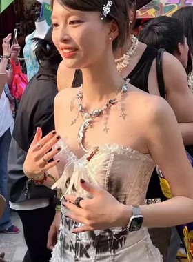 水晶串珠流苏星芒月亮吊坠项链女