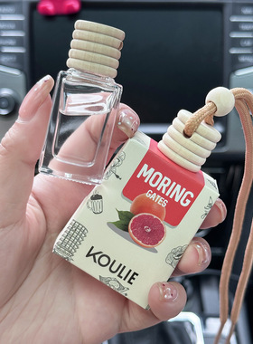 车载香薰挂件空气清新香水持久留香香薰摆件精美家居摆件无火香薰