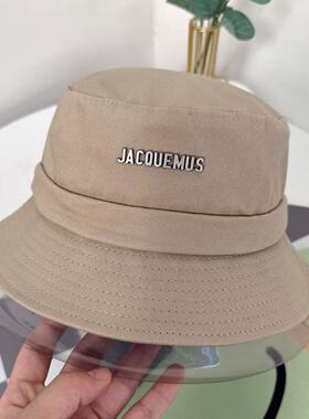 Jacquemus小檐系带防晒渔夫帽