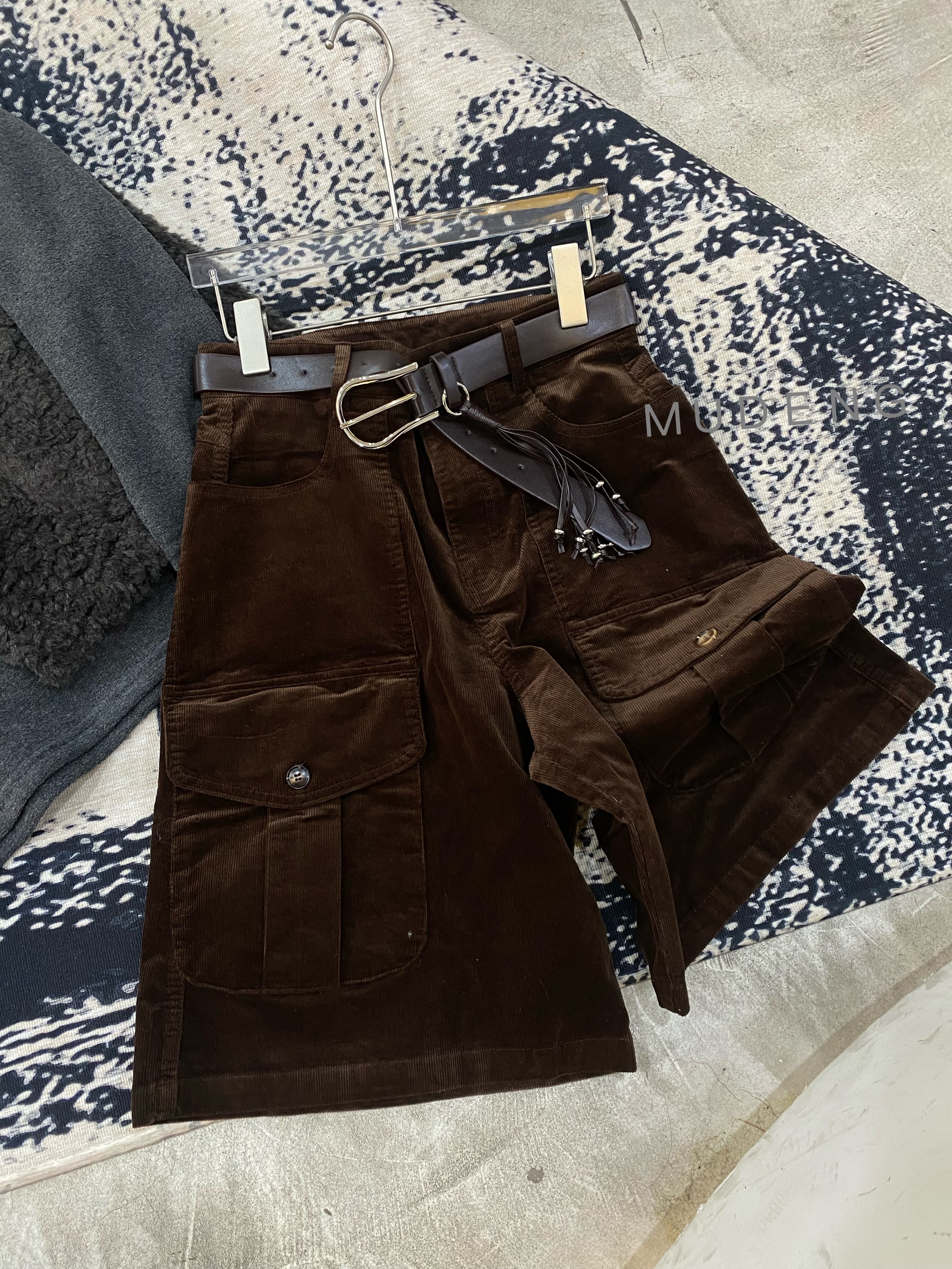 2025秋冬新款宽松显瘦直筒六分短裤高品质欧货复古口袋工装中裤潮,淘宝优惠券,粉丝福利购,淘宝优惠卷