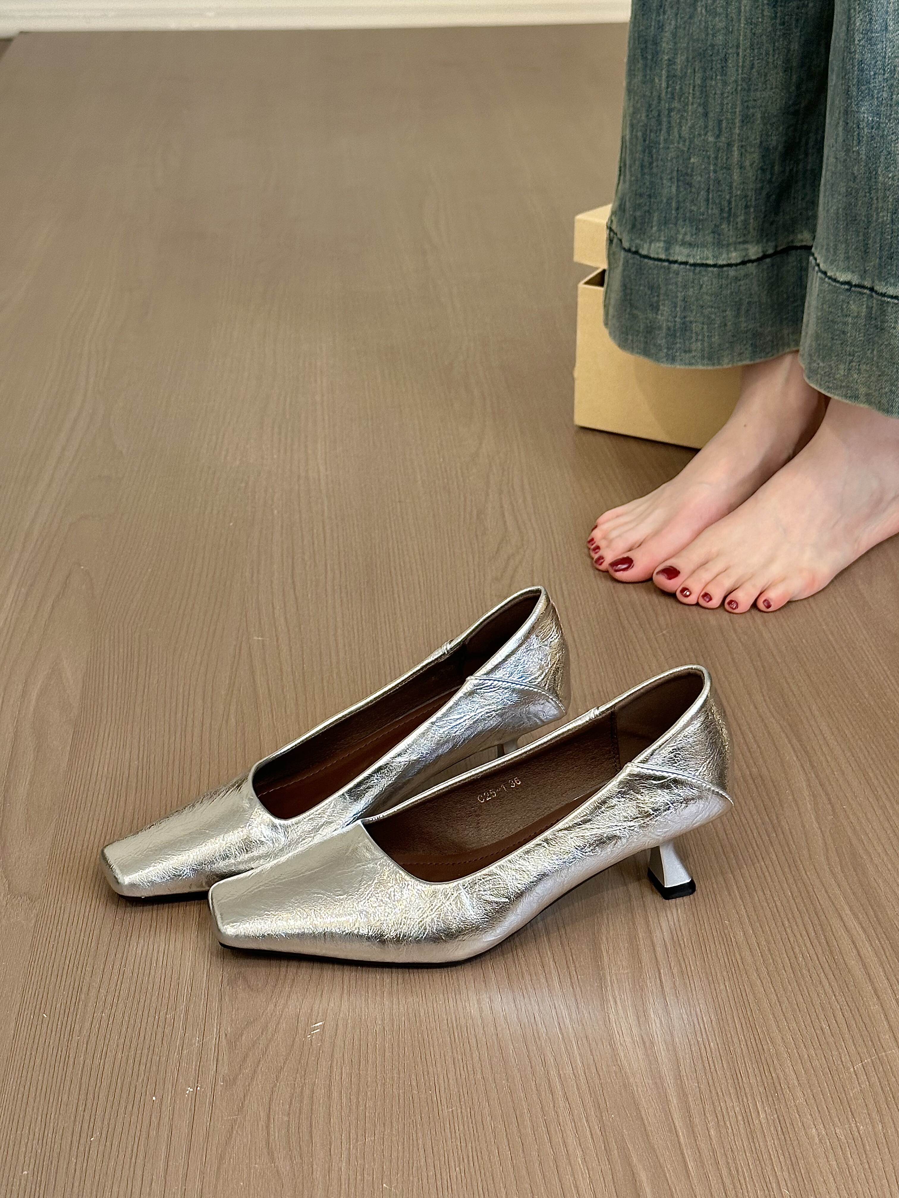titing春日复古感！气质方头浅口猫跟单鞋女春2026通勤细跟高跟鞋,淘宝优惠券,粉丝福利购,淘宝优惠卷