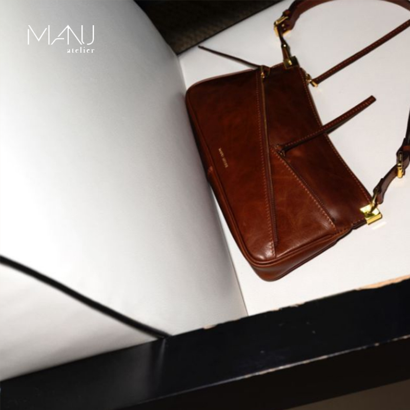 MANU Atelier 牛皮 Three Zipped Baguette Bag 单肩包