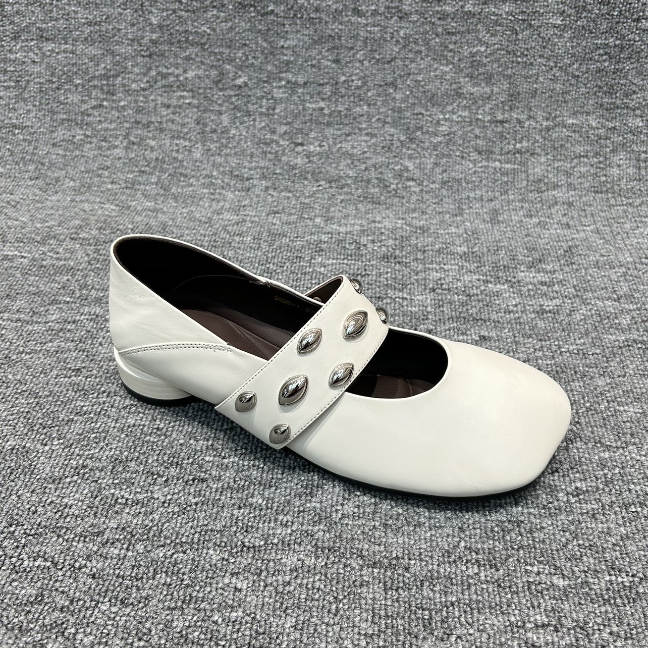 特价女鞋2025新款铆钉方头平底舒适百搭时尚单鞋胎牛皮玛丽珍,淘宝优惠券,粉丝福利购,淘宝优惠卷