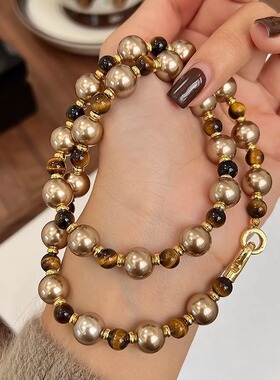 韩国新款虎眼石项链摩卡金棕仿珍珠混彩项链轻奢小众毛衣链秋冬女