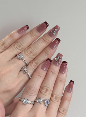 NailArt暗夜蝴蝶穿戴甲高级显白中方ins纯欲风氛围感学生美甲贴片