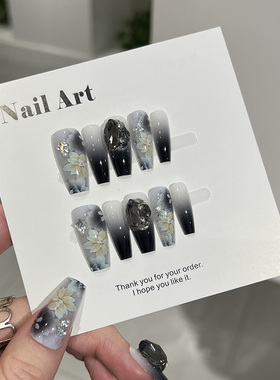 NailArt国风水墨花朵穿戴甲高级显白中长ins纯欲风氛围感美甲贴片