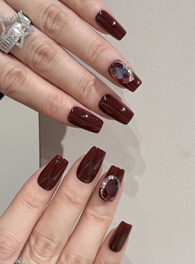 NailArt酒红色穿戴甲高级显白短中方长梯ins纯欲风氛围感美甲贴片