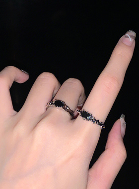 黑色锆石戒指甜酷小众设计感