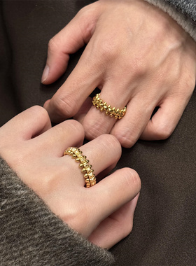 铆钉戒指女子弹头轻奢高级感夸张