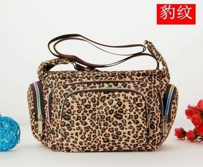 2025大容量轻便妈妈包单肩斜挎高颜值布包防水尼龙质感大包通勤包,淘宝优惠券,粉丝福利购,淘宝优惠卷