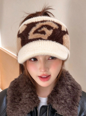 甜美拼色毛绒空顶帽女款秋冬季保暖显脸小鸭舌帽时尚百搭可爱帽子