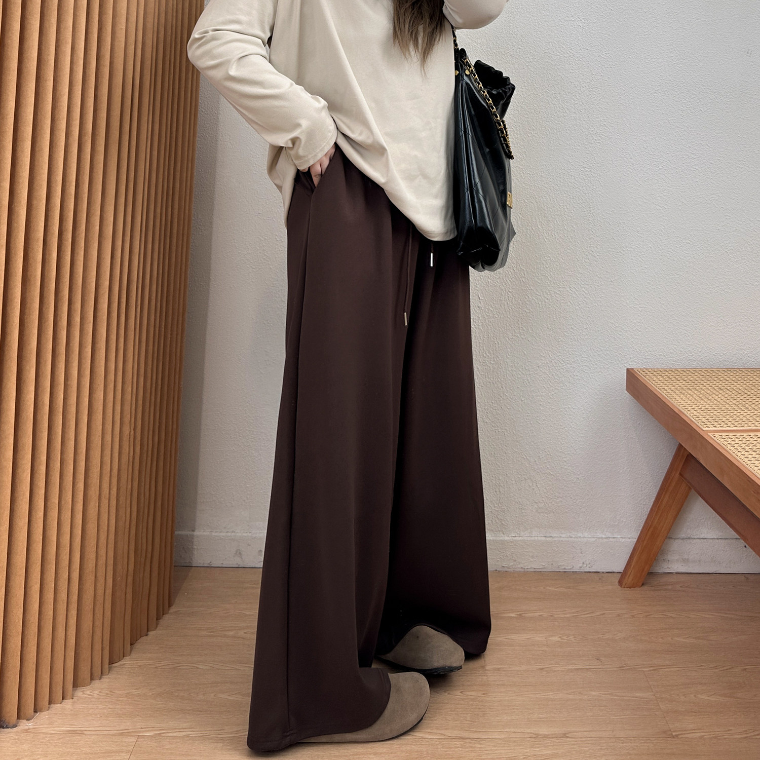 宛宛大码弯刀裤女秋季新款胖妹妹mm梨形身材宽松显瘦阔腿运动卫裤,淘宝优惠券,粉丝福利购,淘宝优惠卷