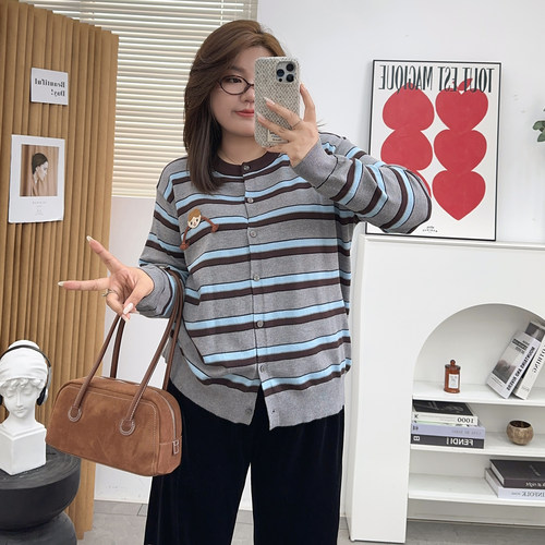 大码条纹慵懒毛衣针织衫女秋冬新款胖mm宽松遮肚显瘦内搭外穿开衫 - 图1