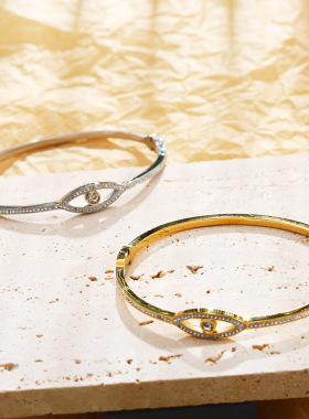 跨境货源欧美个性眼睛手镯 满钻窄版不锈钢闪亮泥巴钻眼睛手镯