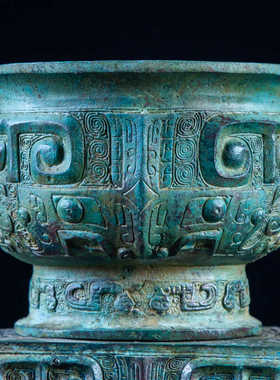 办公桌博古架铜器收藏品