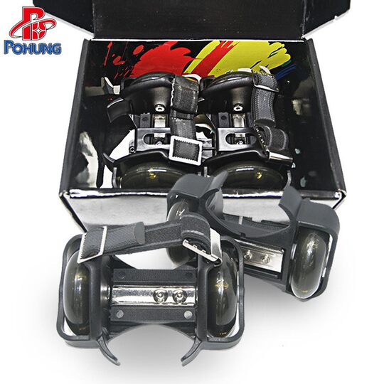 Convenient roller skating, the most popular model in foreign countries, is a four-wheeled means of transportation for street use