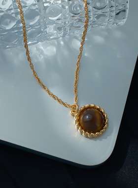 法式感虎眼石圆形麻花项链复古气质感轻奢莫比乌斯毛衣链