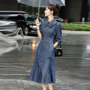 木瓜牛奶春夏新款欧美时尚印点显瘦七分袖长连衣裙明星款翻领潮女