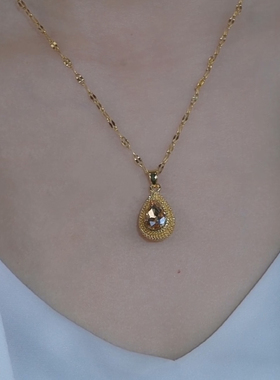 钛钢金色榴莲水滴锁骨链女