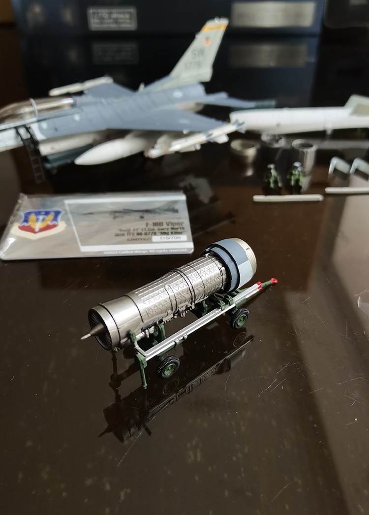 Calibre Wings 1/72 CA721604 F-16D美国空军米格杀手1992年模型-图1